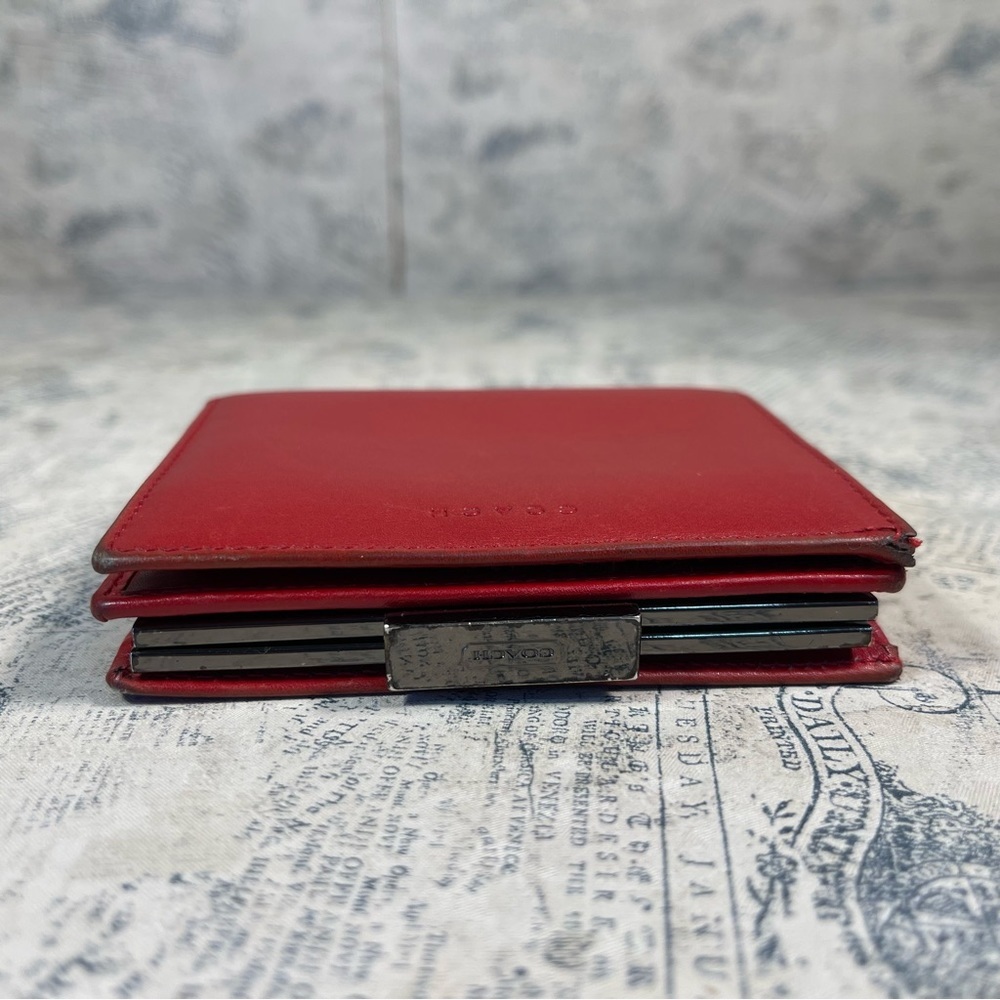 Vintage Coach Red Leather Kisslock Coin Wallet Snap Closure Mini Wallet - Picture 7 of 15
